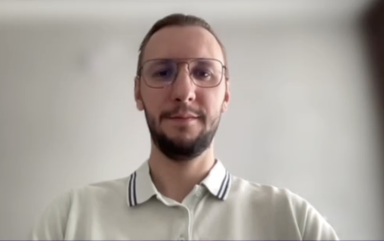 Олег Бессонов